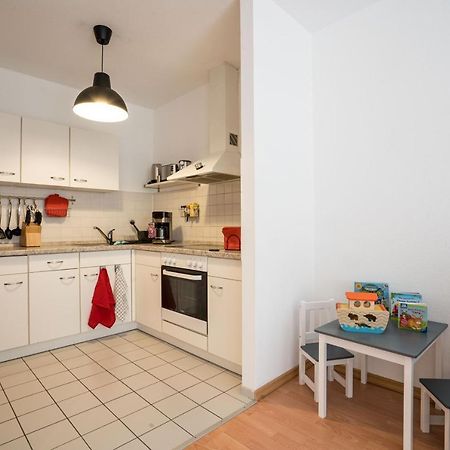 Grosse Louise In Der Neustadt Fuer Familien & Kinder Дрезден Екстериор снимка