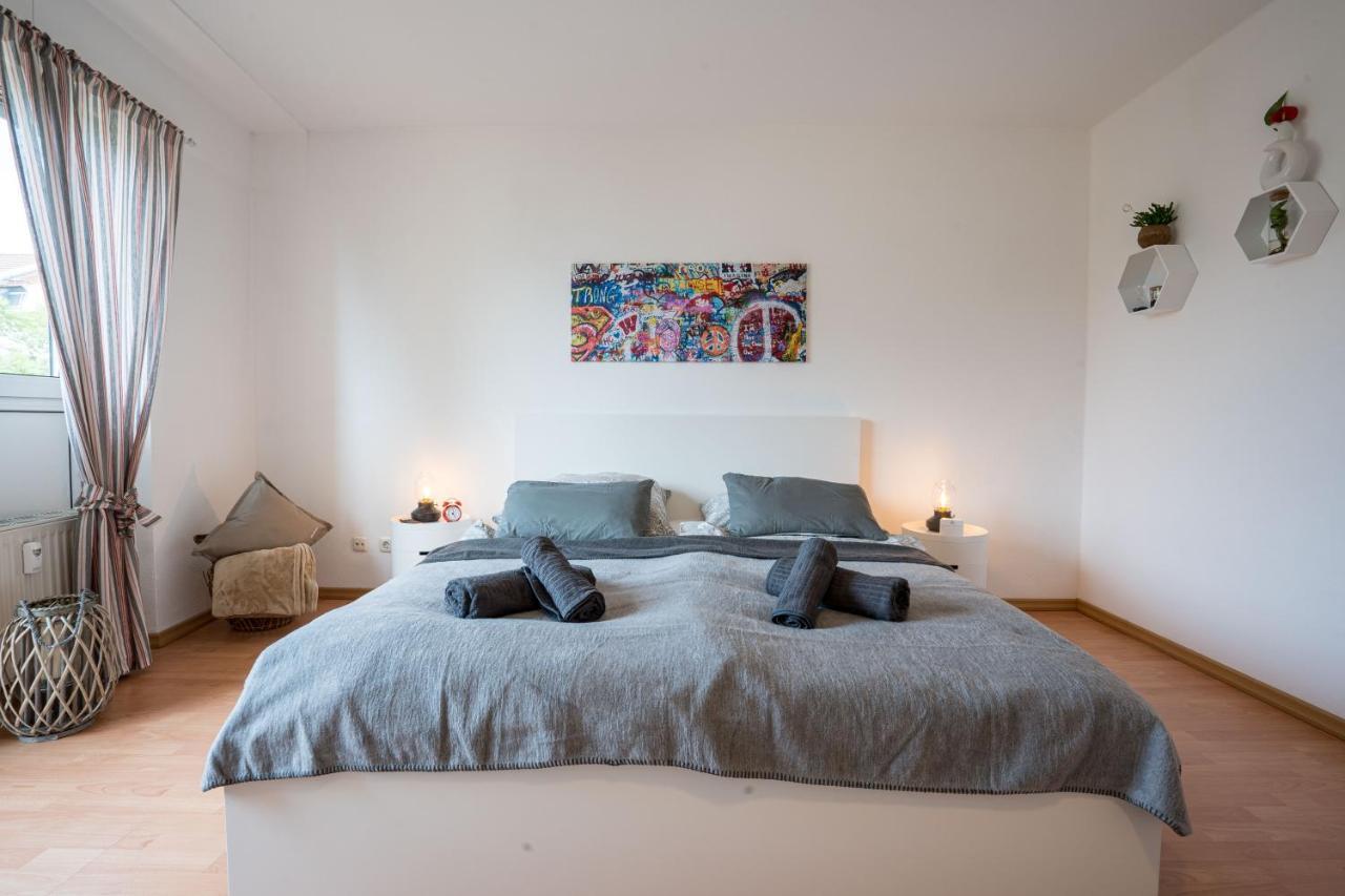 Grosse Louise In Der Neustadt Fuer Familien & Kinder Дрезден Екстериор снимка
